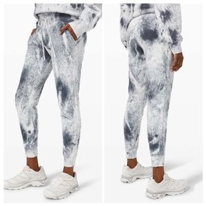 Lululemon Warm Down Jogger *28" Marble Dye Classic Navy